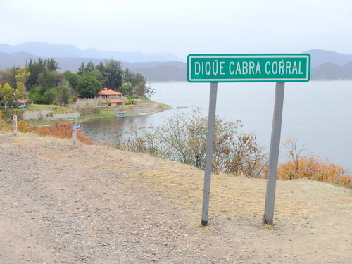 A nice home and view on Dique Cabra Corral.